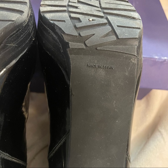 Stuart Weitzman Heeled Booties - Picture 8 of 10